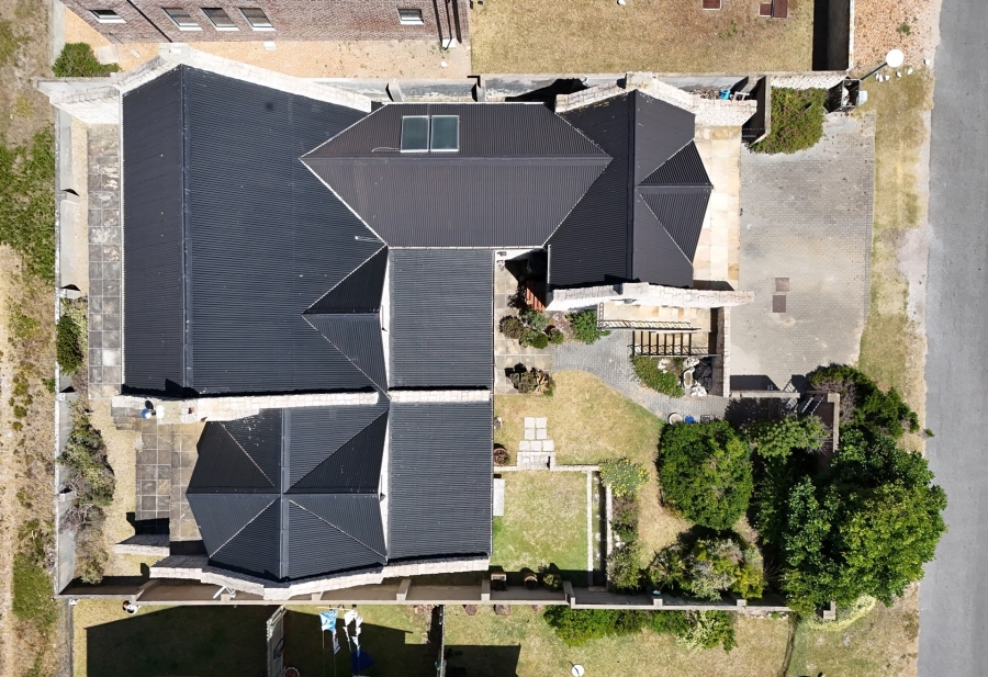 5 Bedroom Property for Sale in Agulhas Western Cape